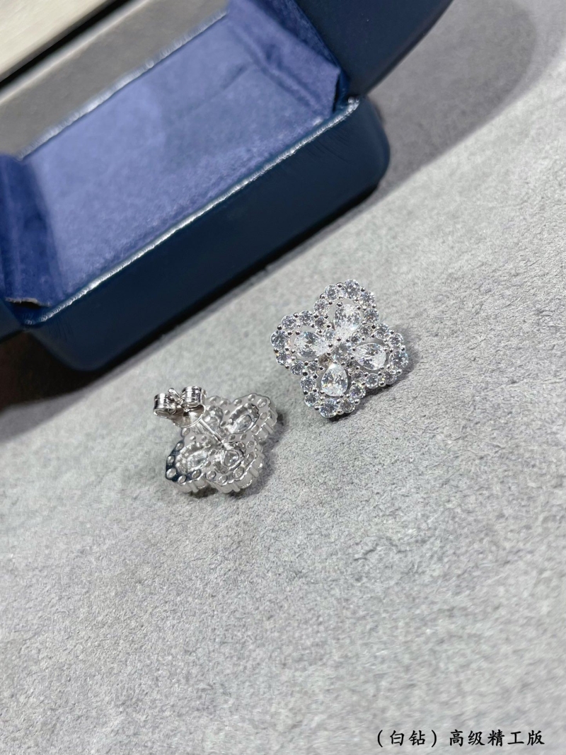 HARRY WINSTON